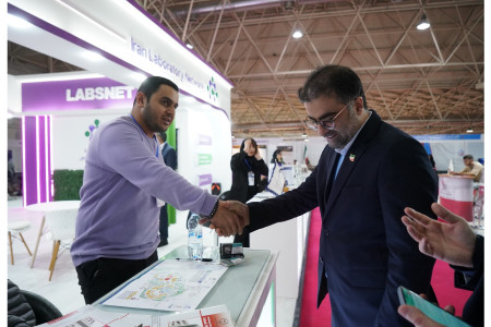 گفتگو و خوش‌‌آمدگویی جناب آقای دکتر یونسیان مدیر شبکه آزمایشگاهی کشور با مراکز عضو حاضر