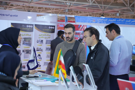 پاویون شبکه آزمایشگاهی کشور در سیزدهمین نمایشگاه تجهیزات «ایران‌ساخت» - روز چهارم