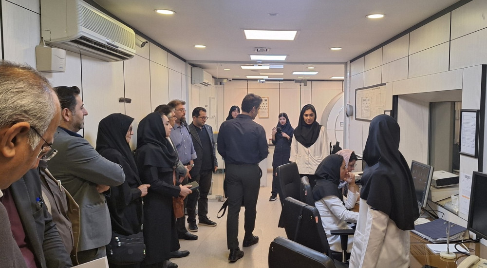 بازدید از آزمایشگاه ملی نقشه برداری مغز