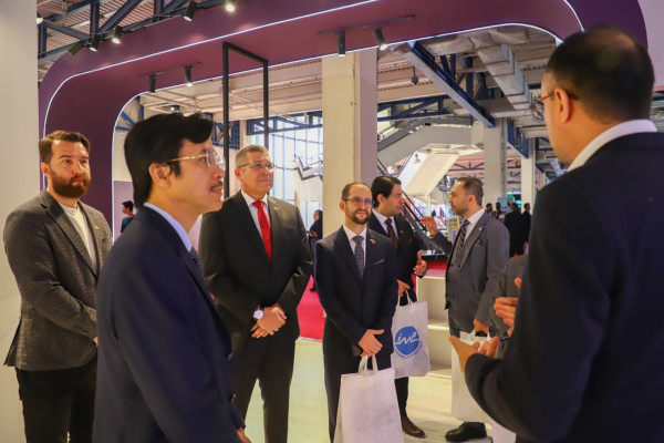 بازدیدها و جلسات