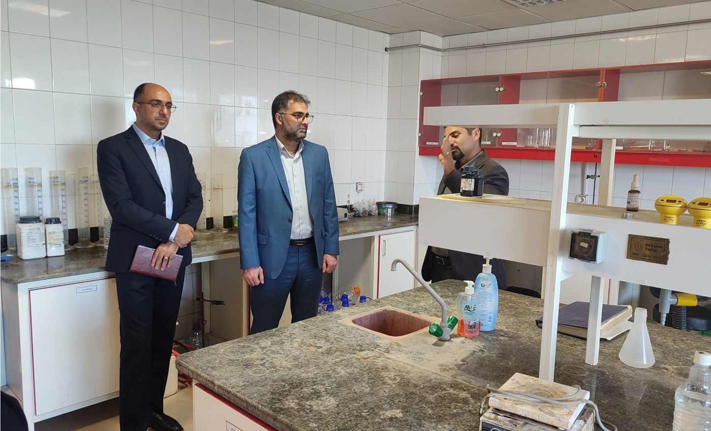 بازدید از آزمایشگاه آنالیز مواد غذایی و شیمیایی جهاد دانشگاهی واحد استان آذربایجان غربی