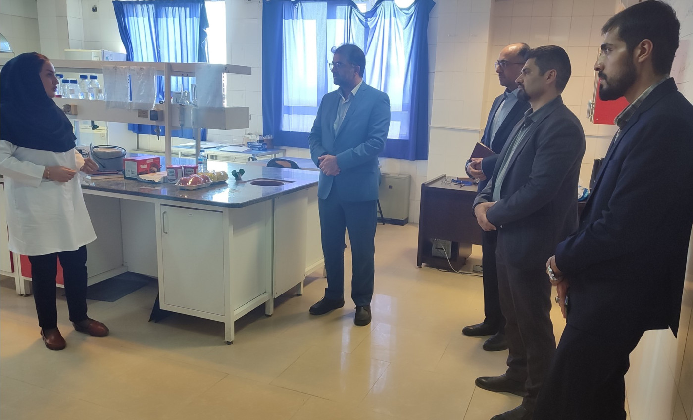 بازدید از آزمایشگاه آنالیز مواد غذایی و شیمیایی جهاد دانشگاهی واحد استان آذربایجان غربی