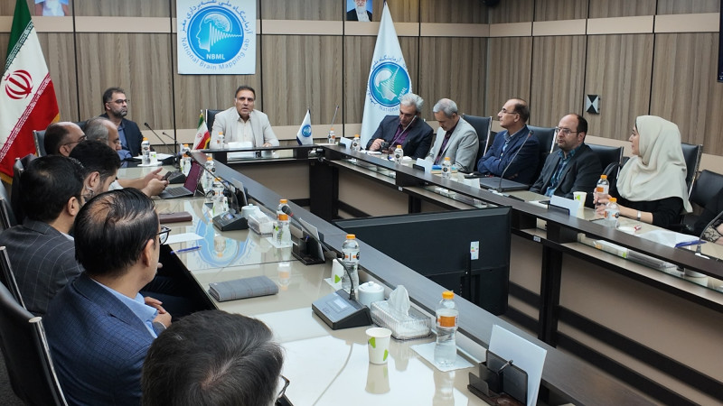 جناب آقای دکتر خسروآبادی معاون علمی پژوهشی آزمایشگاه ملی نقشه برداری مغز