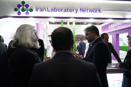 بازدید جناب آقای وحید جلیلی قائم مقام محترم رسانه ملی از پاویون شبکه آزمایشگاهی کشور در سیزدهمین نمایشگاه تجهیزات «ایران‌ساخت»