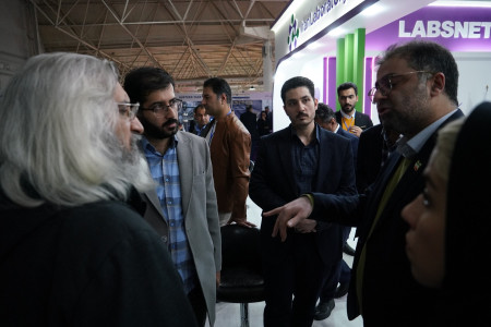 بازدید جناب آقای وحید جلیلی قائم مقام محترم رسانه ملی از پاویون شبکه آزمایشگاهی کشور در سیزدهمین نمایشگاه تجهیزات «ایران‌ساخت»