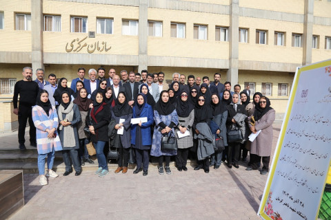 عکس پایانی نشست مراکز عضو شبکه آزمایشگاهی در استان کرمان