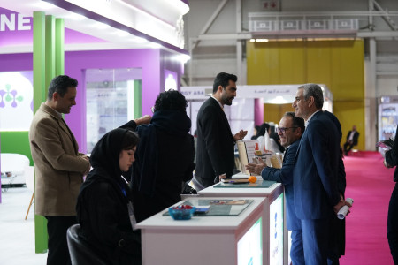 پاویون شبکه آزمایشگاهی کشور در سیزدهمین نمایشگاه تجهیزات «ایران‌ساخت» - روز دوم