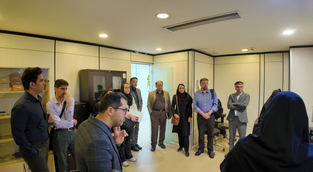 بازدید از آزمایشگاه ملی نقشه برداری مغز