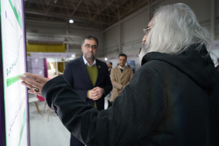 بازدید جناب آقای وحید جلیلی قائم مقام محترم رسانه ملی از پاویون شبکه آزمایشگاهی کشور در سیزدهمین نمایشگاه تجهیزات «ایران‌ساخت»