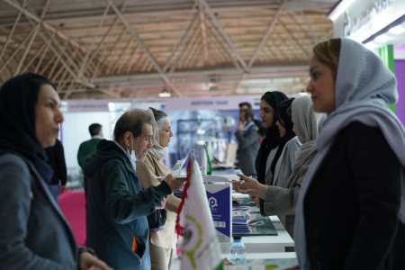 پاویون شبکه آزمایشگاهی کشور در سیزدهمین نمایشگاه تجهیزات «ایران‌ساخت» - روز دوم