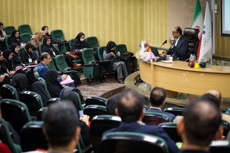 آشنایی با فرآیندها، فعالیت‌ها و حمایت‌های شبکه آزمایشگاهی کشور و تجهیزات آزمایشگاهی