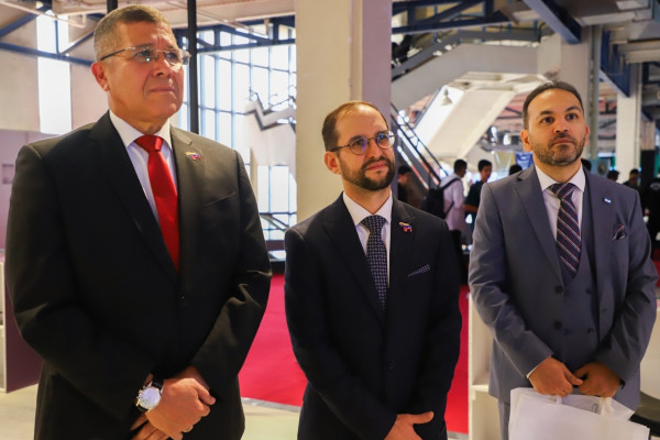 بازدیدها و جلسات