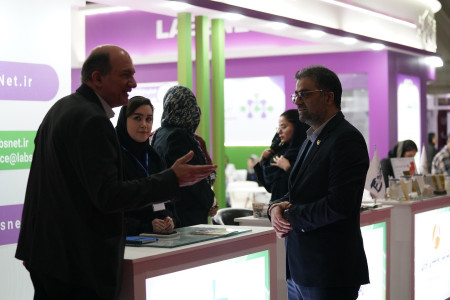 گفتگو و خوش‌‌آمدگویی جناب آقای دکتر یونسیان مدیر شبکه آزمایشگاهی کشور با مراکز عضو حاضر