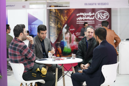 پاویون شبکه آزمایشگاهی کشور در سیزدهمین نمایشگاه تجهیزات «ایران‌ساخت» - روز دوم