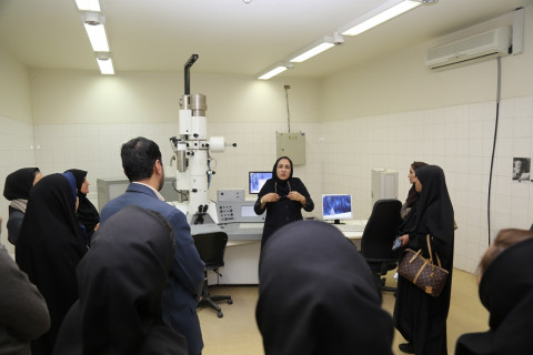 بازدید از آزمایشگاه های دانشگاه شهید باهنر کرمان