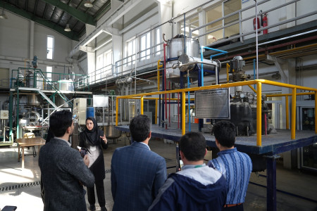 بازدید معلمین علوم تجربی پایه ابتدایی و مربیان پژوهش‌سراهای دانش‌آموزی از ظرفیت های آزمایشگاهی مستقر در سازمان پژوهش های علمی و صنعتی ایران