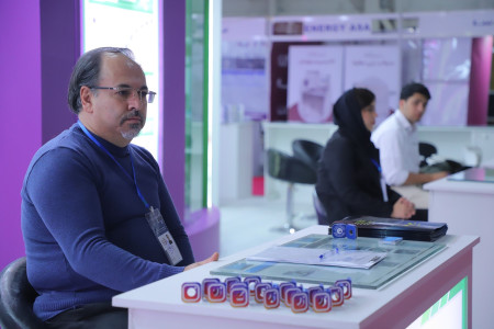 پاویون شبکه آزمایشگاهی کشور در سیزدهمین نمایشگاه تجهیزات «ایران‌ساخت» - روز سوم