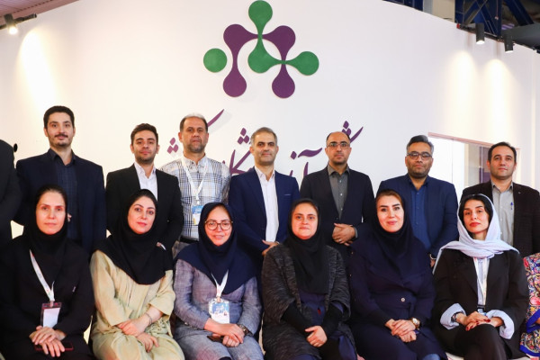 عکس دسته جمعی اختتامیه شانزدهمین نمایشگاه فناوری نانو