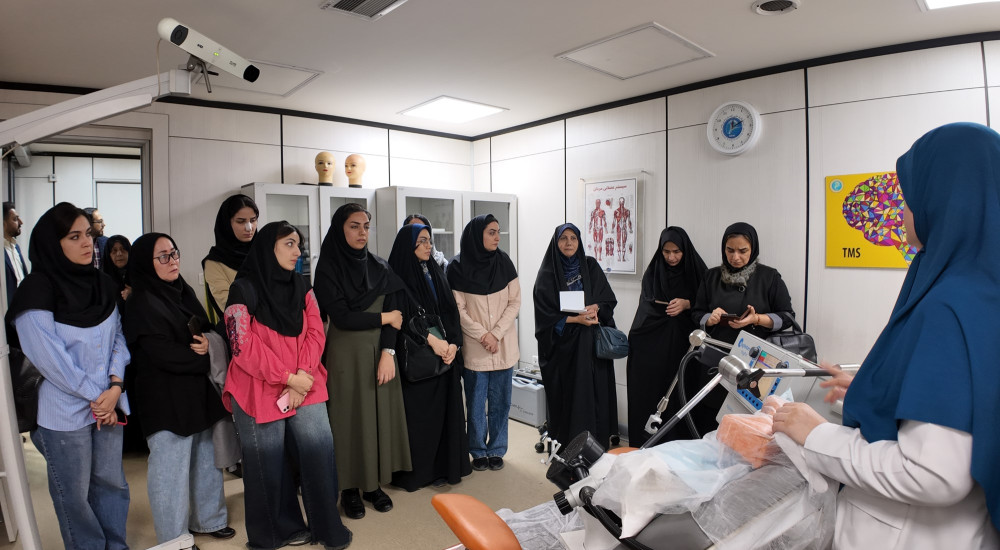 بازدید از آزمایشگاه ملی نقشه برداری مغز