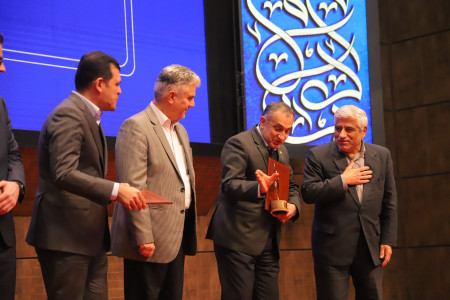 دوازدهمین نشست سراسری مدیران مراکز عضو شبکه آزمایشگاهی کشور، برنامه جایزه ملی آزمایشگاهی و آیین تقدیر از برگزیدگان سرآمدان علمی ایران