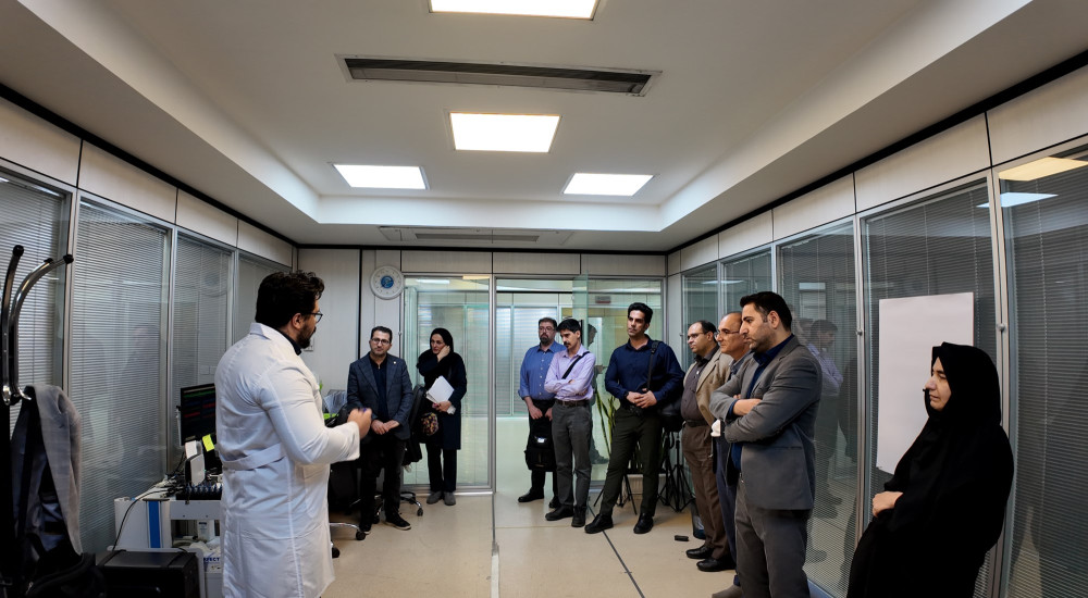 بازدید از آزمایشگاه ملی نقشه برداری مغز