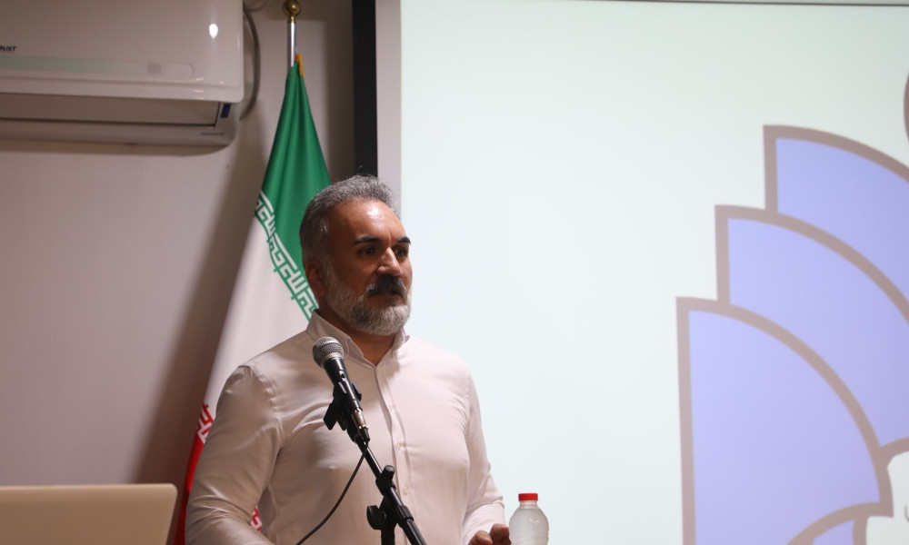 سخنرانی جناب آقای دکتر فاطمی مدیر آزمایشگاه مرکزی دانشگاه گلستان