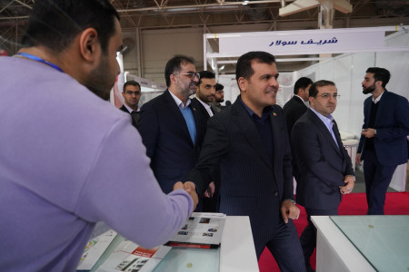 بازدید جناب آقای دکتر افشین معاون محترم علمی، فناوری و اقتصاد دانش بنیان ریاست جمهوری از پاویون شبکه آزمایشگاهی کشور در سیزدهمین نمایشگاه تجهیزات «ایران‌ساخت»
