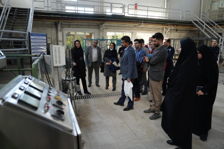 بازدید معلمین علوم تجربی پایه ابتدایی و مربیان پژوهش‌سراهای دانش‌آموزی از ظرفیت های آزمایشگاهی مستقر در سازمان پژوهش های علمی و صنعتی ایران