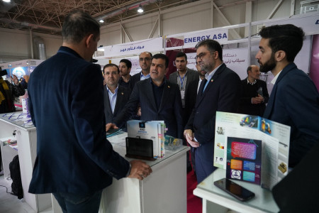 بازدید جناب آقای دکتر افشین معاون محترم علمی، فناوری و اقتصاد دانش بنیان ریاست جمهوری از پاویون شبکه آزمایشگاهی کشور در سیزدهمین نمایشگاه تجهیزات «ایران‌ساخت»