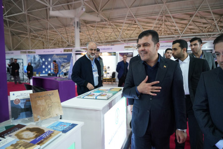 بازدید جناب آقای دکتر افشین معاون محترم علمی، فناوری و اقتصاد دانش بنیان ریاست جمهوری از پاویون شبکه آزمایشگاهی کشور در سیزدهمین نمایشگاه تجهیزات «ایران‌ساخت»