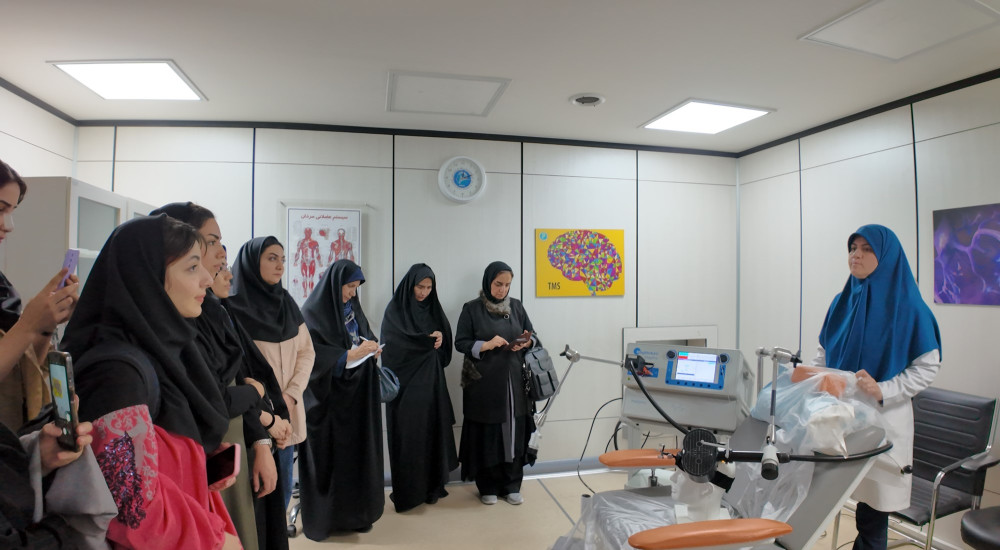 بازدید از آزمایشگاه ملی نقشه برداری مغز