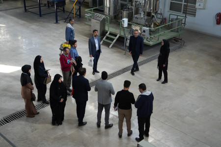 بازدید معلمین علوم تجربی پایه ابتدایی و مربیان پژوهش‌سراهای دانش‌آموزی از ظرفیت های آزمایشگاهی مستقر در سازمان پژوهش های علمی و صنعتی ایران
