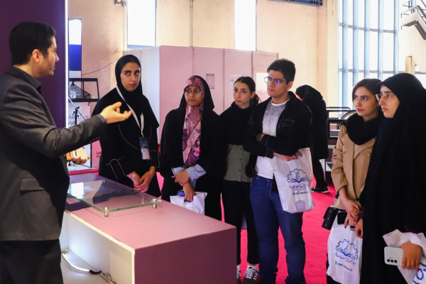 هدیه ویژه شبکه آزمایشگاهی برای پژوهشگران و شرکت های بازدید کننده