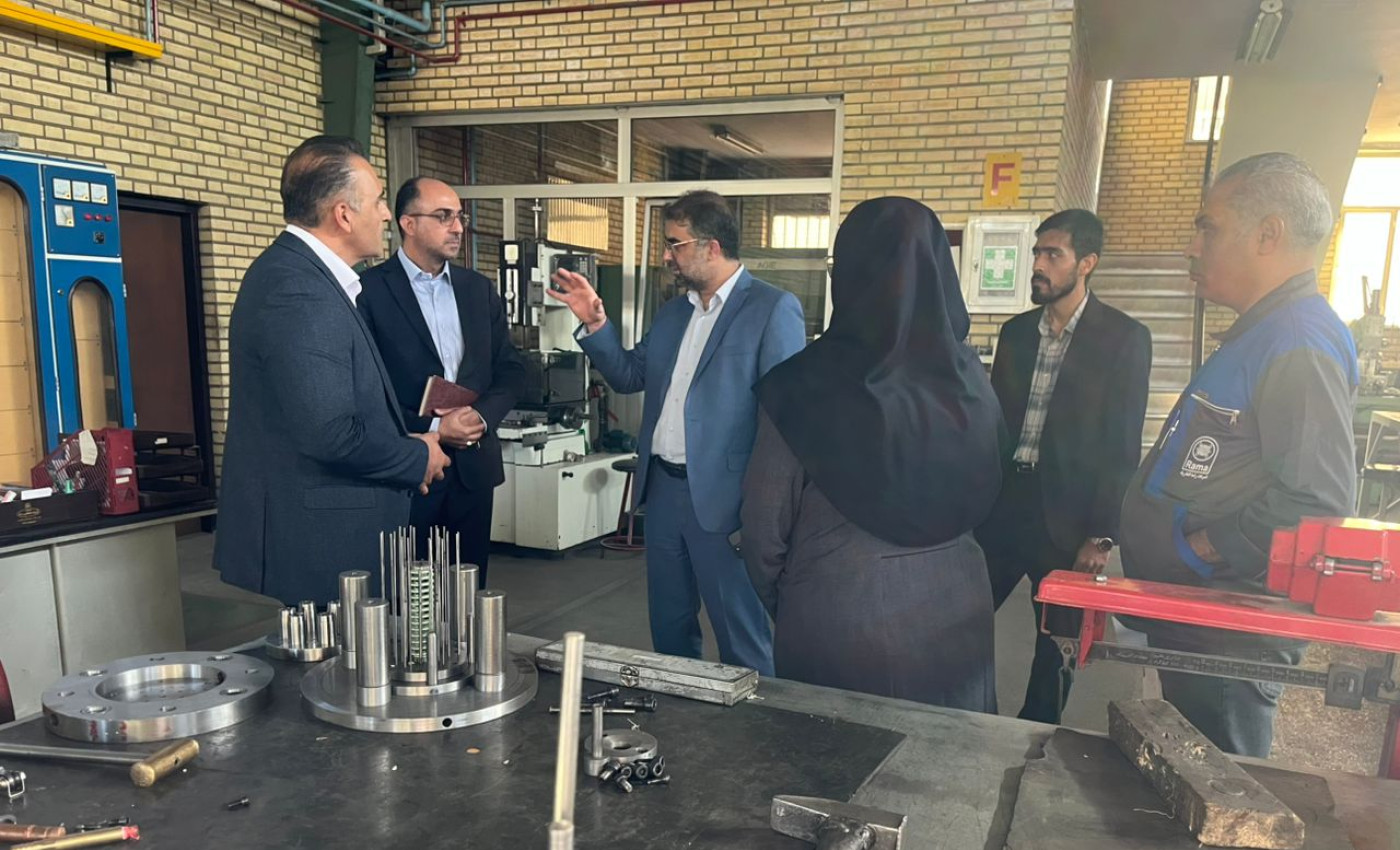 بازدید از آزمایشگاه راما الکتریک