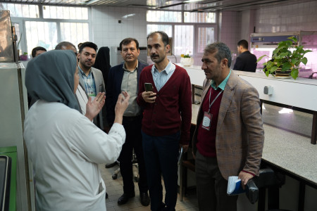 بازدید معلمین علوم تجربی پایه ابتدایی و مربیان پژوهش‌سراهای دانش‌آموزی از ظرفیت های آزمایشگاهی مستقر در سازمان پژوهش های علمی و صنعتی ایران