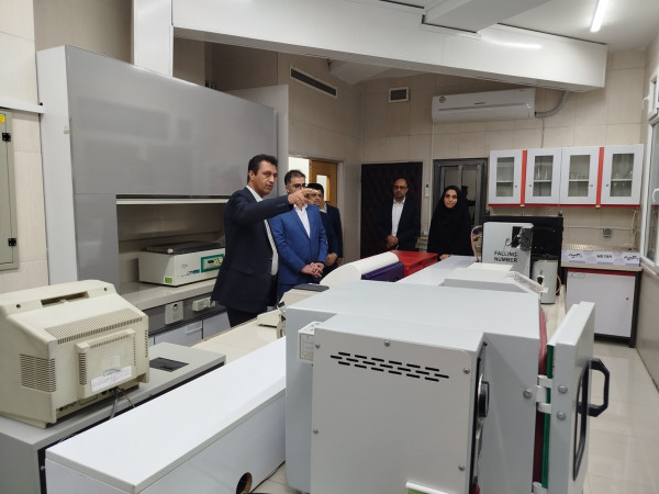 بازدید از مجموعه آزمایشگاه های شرکت معیار دانش پارس