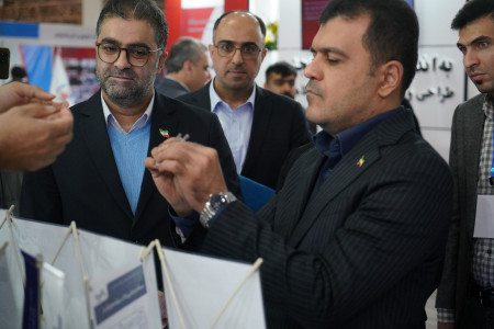 بازدید جناب آقای دکتر افشین معاون محترم علمی، فناوری و اقتصاد دانش بنیان ریاست جمهوری از پاویون شبکه آزمایشگاهی کشور در سیزدهمین نمایشگاه تجهیزات «ایران‌ساخت»