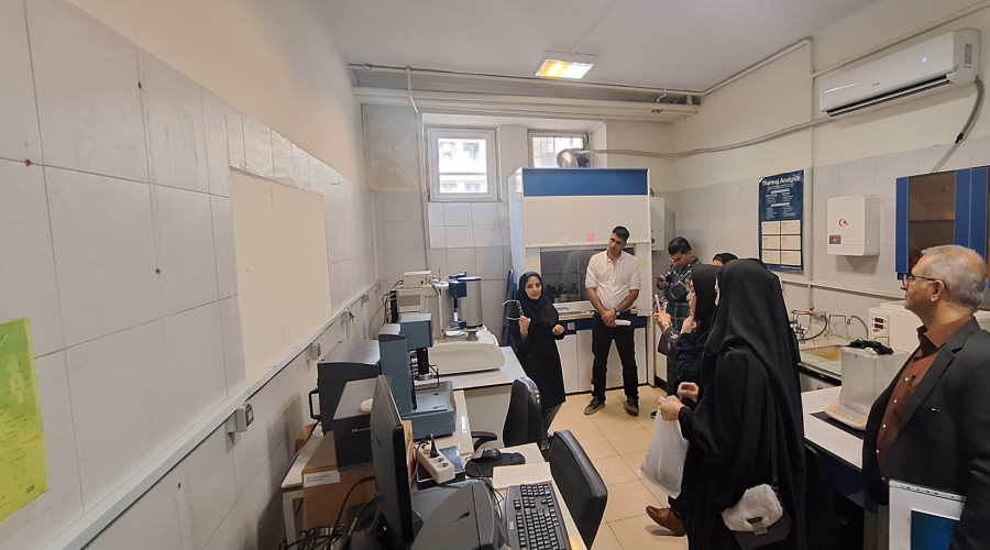 بازدید از آزمایشگاه مرکزی دانشگاه تهران
