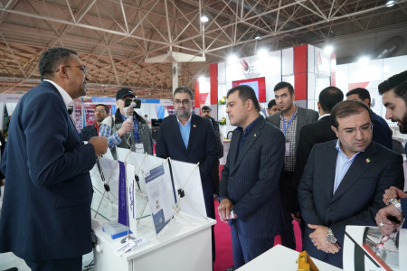 بازدید جناب آقای دکتر افشین معاون محترم علمی، فناوری و اقتصاد دانش بنیان ریاست جمهوری از پاویون شبکه آزمایشگاهی کشور در سیزدهمین نمایشگاه تجهیزات «ایران‌ساخت»