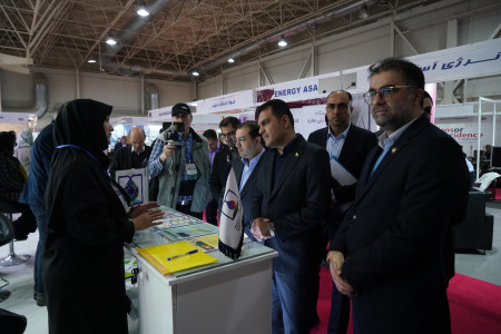 بازدید جناب آقای دکتر افشین معاون محترم علمی، فناوری و اقتصاد دانش بنیان ریاست جمهوری از پاویون شبکه آزمایشگاهی کشور در سیزدهمین نمایشگاه تجهیزات «ایران‌ساخت»