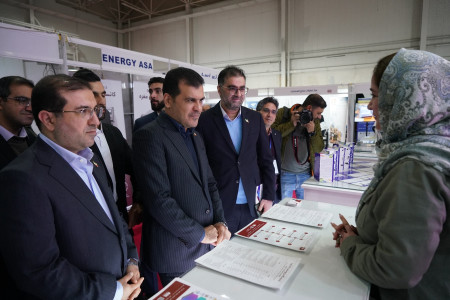 بازدید جناب آقای دکتر افشین معاون محترم علمی، فناوری و اقتصاد دانش بنیان ریاست جمهوری از پاویون شبکه آزمایشگاهی کشور در سیزدهمین نمایشگاه تجهیزات «ایران‌ساخت»