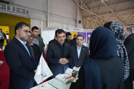 بازدید جناب آقای دکتر افشین معاون محترم علمی، فناوری و اقتصاد دانش بنیان ریاست جمهوری از پاویون شبکه آزمایشگاهی کشور در سیزدهمین نمایشگاه تجهیزات «ایران‌ساخت»