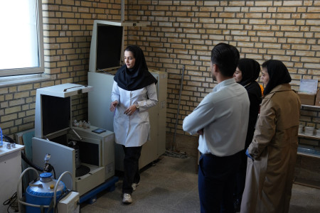 بازدید معلمین علوم تجربی پایه ابتدایی و مربیان پژوهش‌سراهای دانش‌آموزی از ظرفیت های آزمایشگاهی مستقر در سازمان پژوهش های علمی و صنعتی ایران