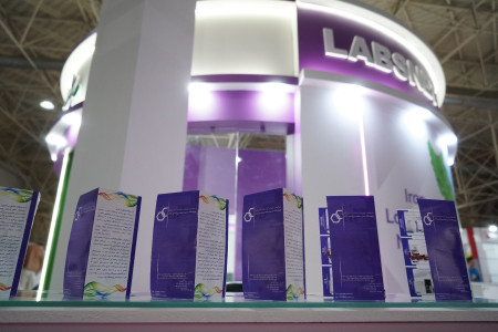 پاویون شبکه آزمایشگاهی کشور در سیزدهمین نمایشگاه تجهیزات «ایران‌ساخت» - روز دوم