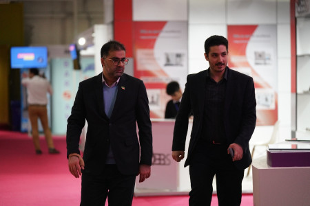 پاویون شبکه آزمایشگاهی کشور در سیزدهمین نمایشگاه تجهیزات «ایران‌ساخت» - روز اول