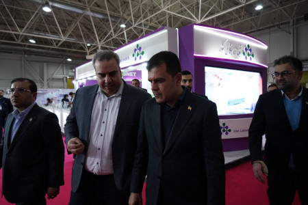 بازدید جناب آقای دکتر افشین معاون محترم علمی، فناوری و اقتصاد دانش بنیان ریاست جمهوری از پاویون شبکه آزمایشگاهی کشور در سیزدهمین نمایشگاه تجهیزات «ایران‌ساخت»