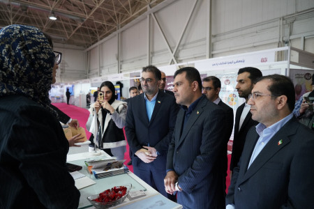 بازدید جناب آقای دکتر افشین معاون محترم علمی، فناوری و اقتصاد دانش بنیان ریاست جمهوری از پاویون شبکه آزمایشگاهی کشور در سیزدهمین نمایشگاه تجهیزات «ایران‌ساخت»