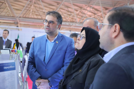بازدید سرکار خانم دکتر انصاری معاون محترم رئیس جمهور و رئیس سازمان ملی استاندارد از پاویون شبکه آزمایشگاهی کشور در سیزدهمین نمایشگاه تجهیزات «ایران‌ساخت»
