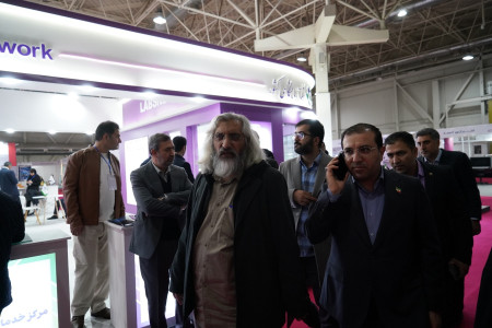 بازدید جناب آقای وحید جلیلی قائم مقام محترم رسانه ملی از پاویون شبکه آزمایشگاهی کشور در سیزدهمین نمایشگاه تجهیزات «ایران‌ساخت»