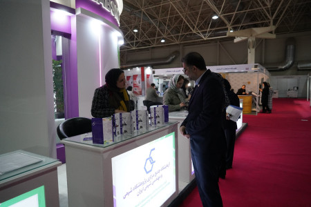 گفتگو و خوش‌‌آمدگویی جناب آقای دکتر یونسیان مدیر شبکه آزمایشگاهی کشور با مراکز عضو حاضر